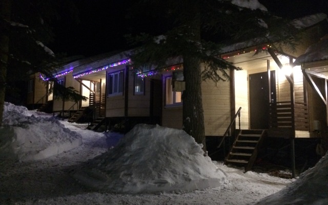 V Gostyah U Skazki Guest house