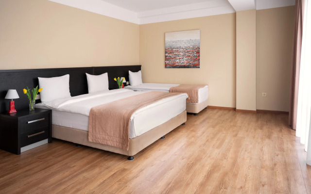Sephia Hotel