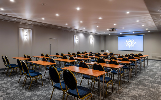 Отель Атриум Палас