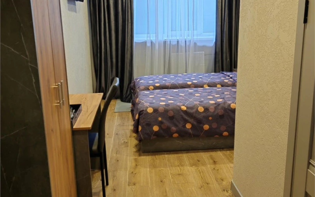 Hotel Plaza +