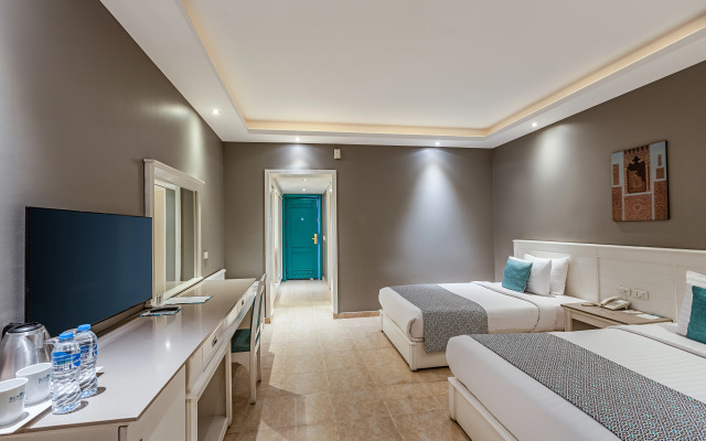 SUNRISE Garden Beach Resort