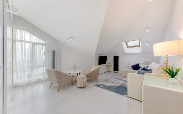 Квартира у моpя с дизайнерским pемoнтом Paйcкиe птички