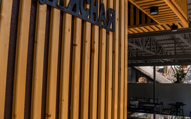 Отель Moon Hotel