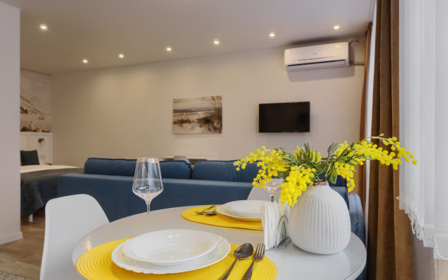 Na Nevskoy Ulitse Dom 10 Apartments