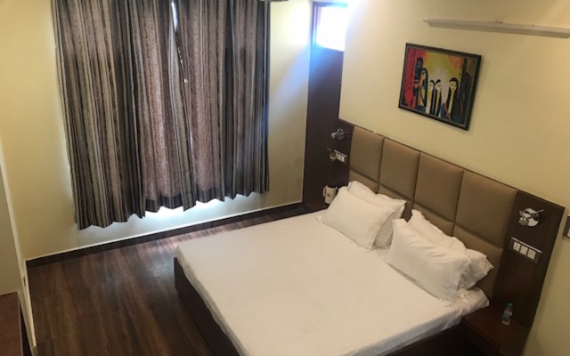 Karan Gupta Apart-hotel