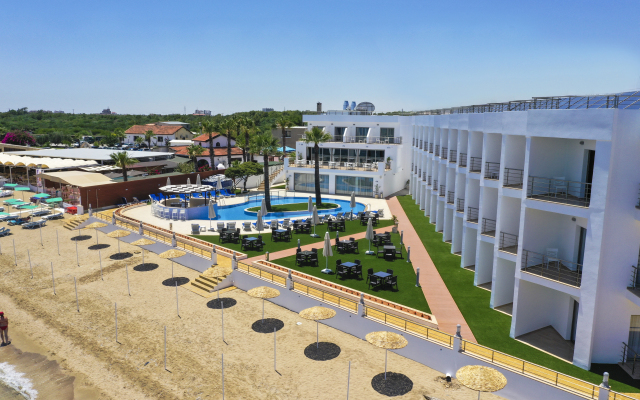 Mimoza Beach Hotel