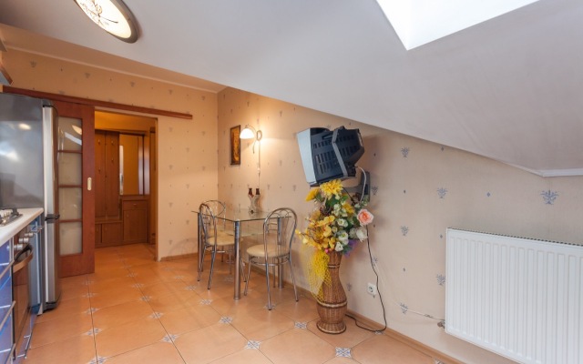 Апартаменты на Тихой