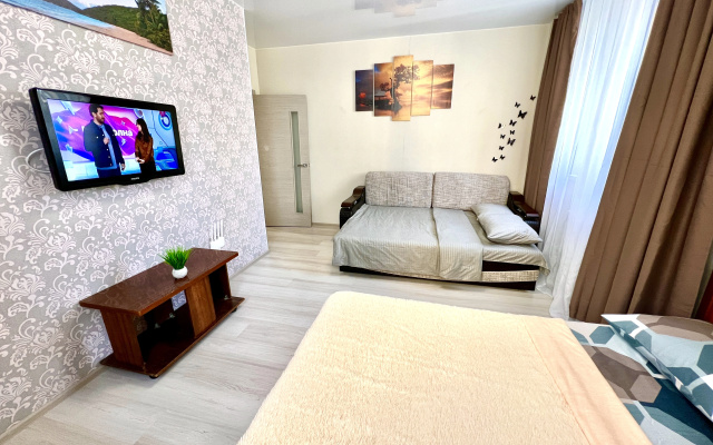 Uutnye Apartamenty v ZK Raduznyj Luks (ul. Solnecnaa 18)