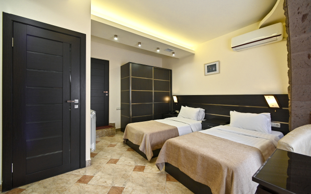 Skyline Hotel Yerevan