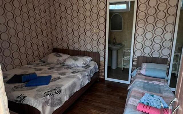 Robinzon guest house