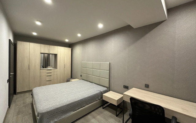 2-K na Ulitse Nalbandyana, NB250 Flat