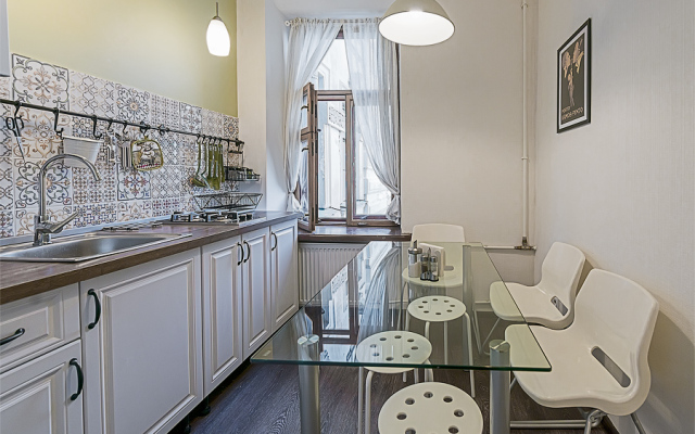 Апартаменты Город Рек у Эрмитажа (2 room)