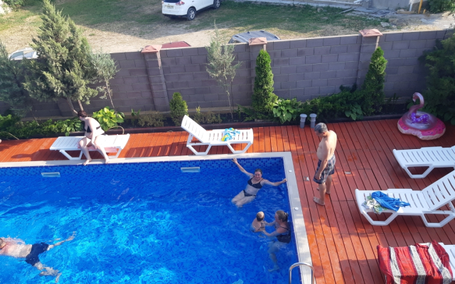 Maxim Guest House