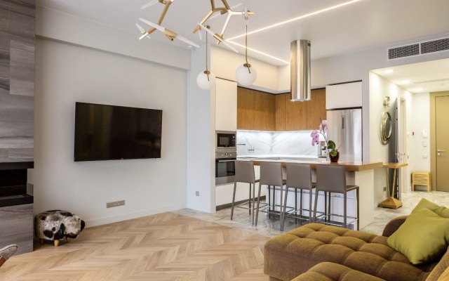 Chetyrekhkomnatnye Aktyor Gelaksi Apartments