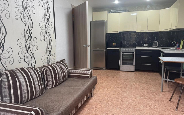 Roskoshnye S Balkonom Na Starateley 15 Apartments