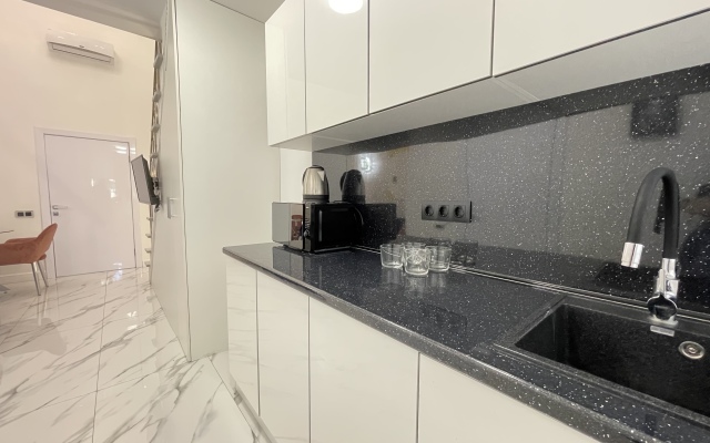 Apartamenty v samom tsentre Sochi ryadom s Morportom
