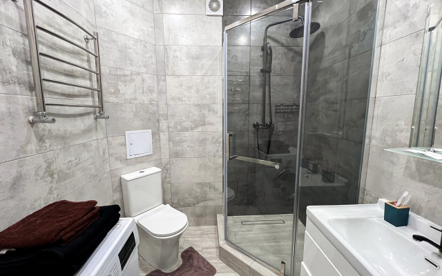 Apart Mv Na Sovestkoy 123/2 Apartment