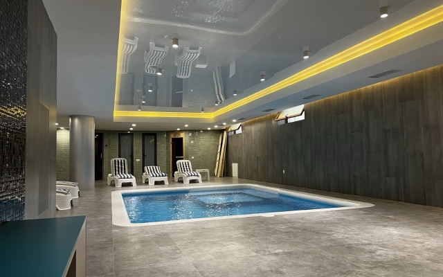 King Plaza Hotel