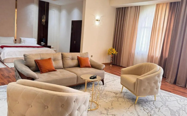 Kangurt Grand Hotel