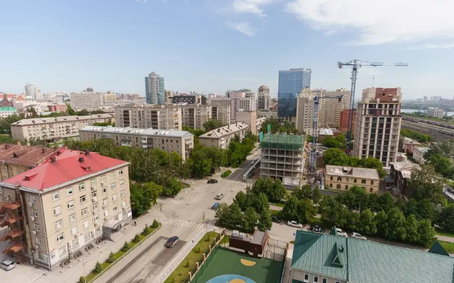 Na Dmitriya Shamshurina 29 Flat