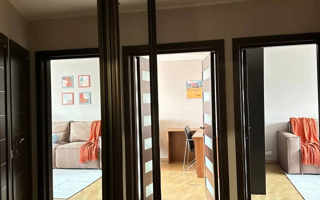 Dvukhtomnaya ot sobstvennika Flat