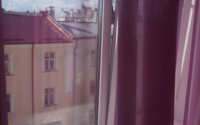 Dvuhkomnatnye Na Komsomolskoj 8 Apartments
