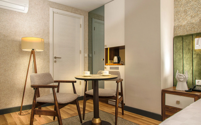 la mia suites Hotel