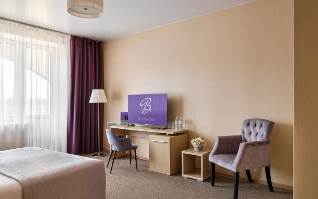 Vozdvizhenskoe Park Hotel