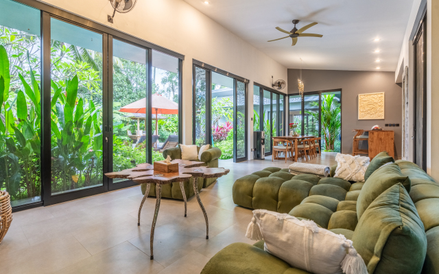 Chakola with Koi Pond Villa