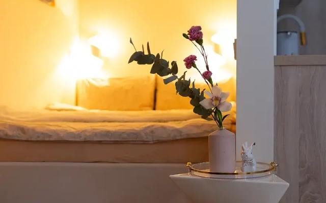 Квартира Aparts Дизайн-студия в центре с ж/д вокзалом