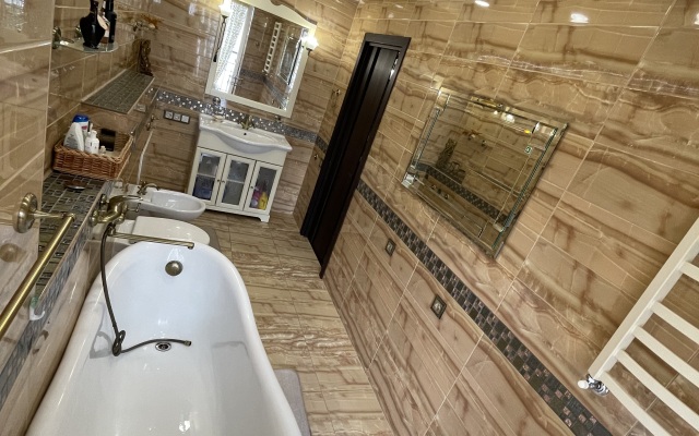 Na Tsvetnom Bulvare Apartment