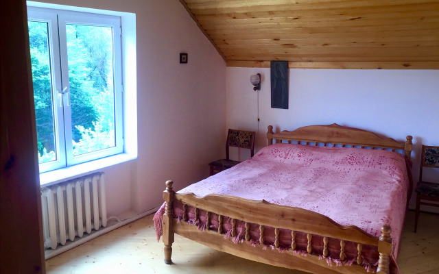 V Gorakh Dlya Semeynogo Otdykha Private House
