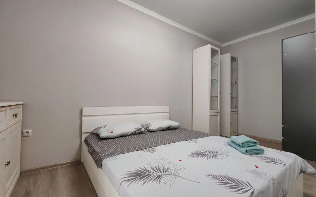 V Prekrasnom Novom Zhk Levoberezhye Flat