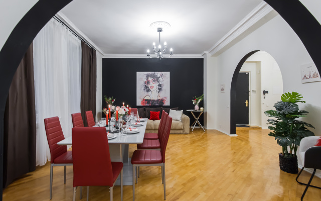 Квартира GM Apartments Пятикомнатная у Кремля и Красной Площади