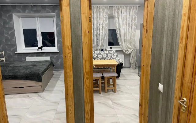 V Paruse na 5 etazhe Flat