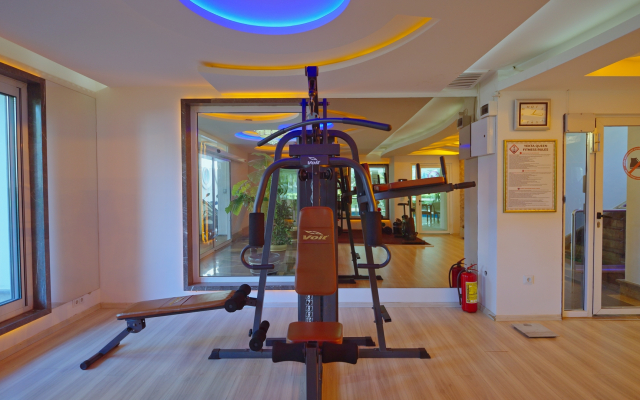 Na Pervoy Linii Morya Yekta Queen Apartments
