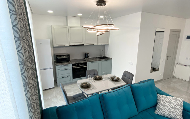 Апартаменты с кроватью 180 см и балконом, с 14 по 17 этаж