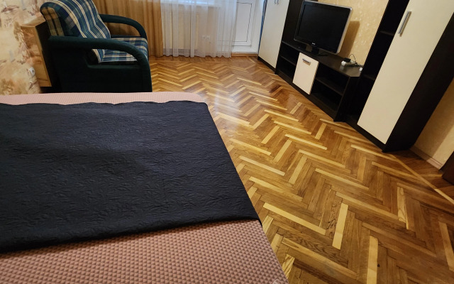 Na ulice Kostomarovskaya 5 Flat