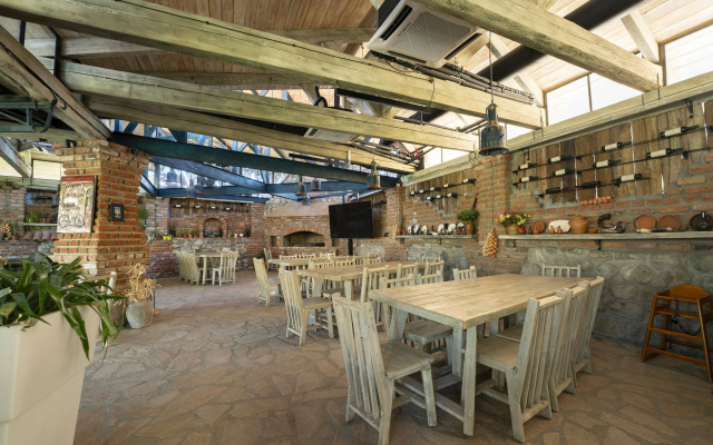 Курортный отель Mosavali