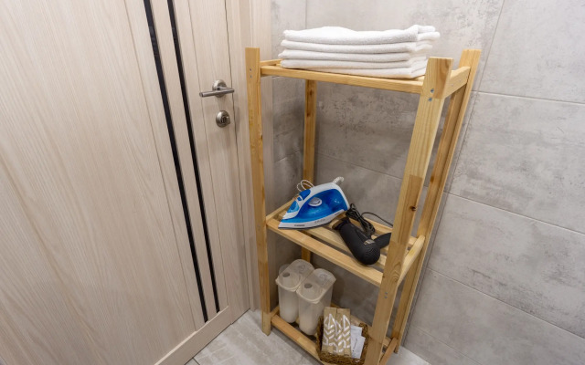 Dve podushki na Valdajskoj, 2k2 Flat