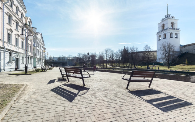 Bolshie Krasivye Naprotiv Kremlya Apartments