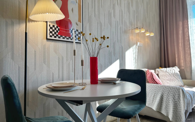 Uyutnaya Dvukhurovnevaya Na Arkhitektora Danini Flat