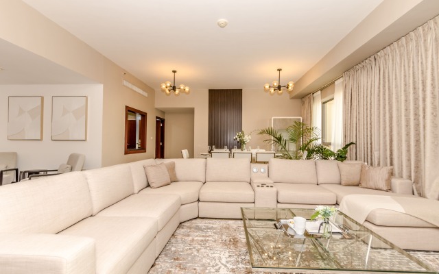 Gma Rimal 4br Sea View Apartments