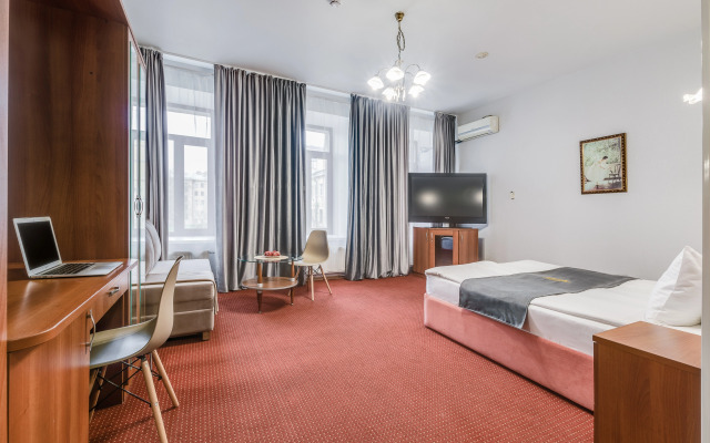 Sokroma Nevskiy Fort Hotel