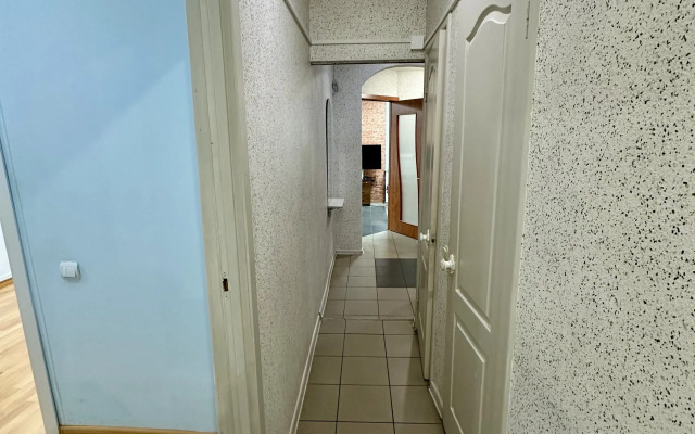 Trekhkomnatnaya Nedaleko Ot Vokzala Flat