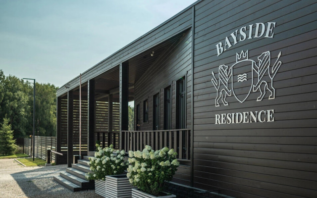 Частный дом в березах