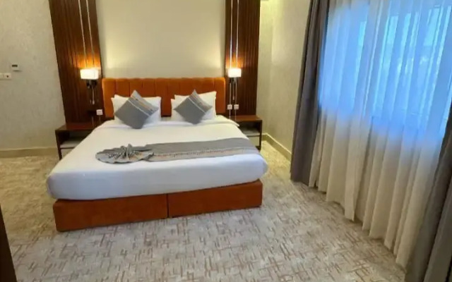 Al-Ufq Suites Hotel