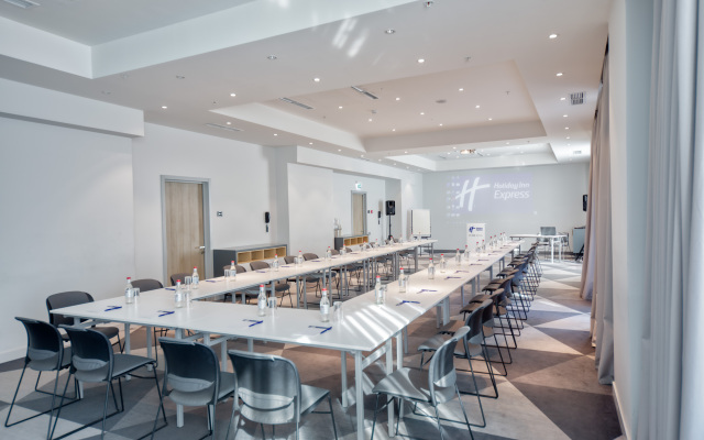 Holiday Inn Express - Yerevan by IHG