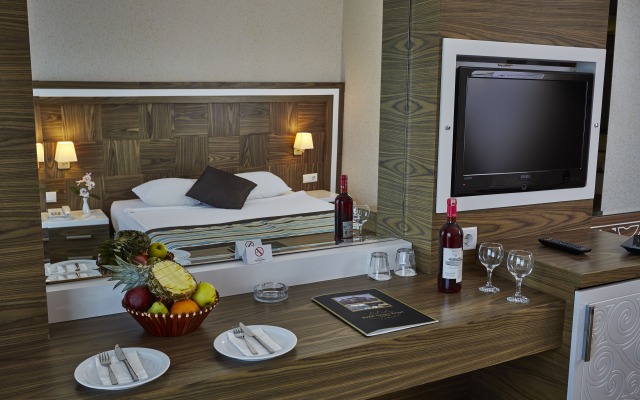 Royal Towers Kiris Hotel