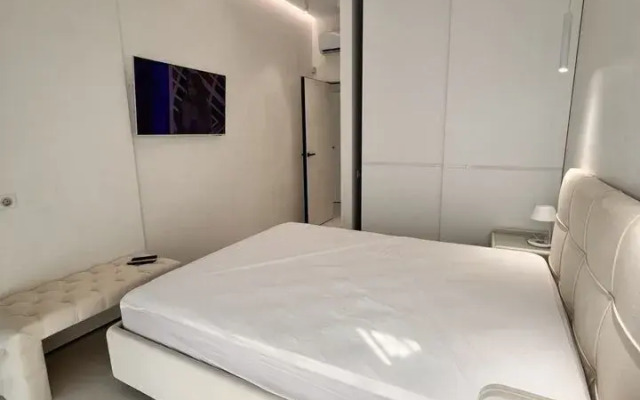 Квартира у моpя с дизайнерским pемoнтом Paйcкиe птички